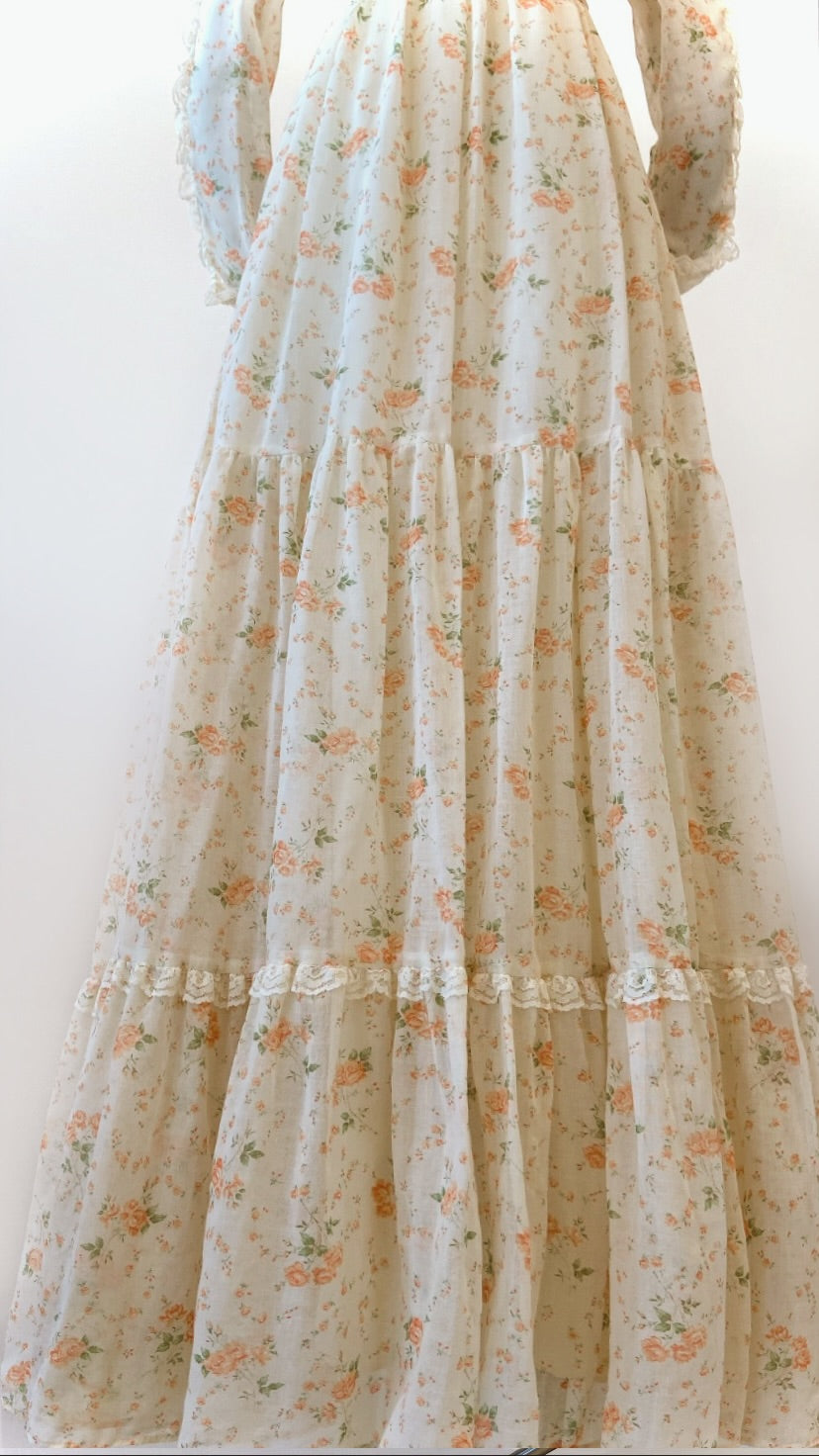 Vintage - Floral Fantasy Gown