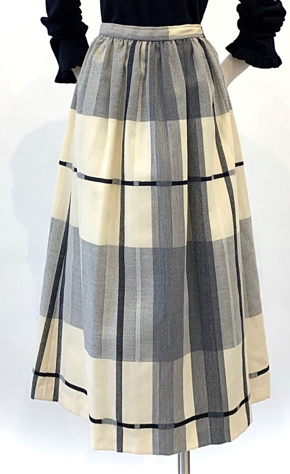 Vintage - Plaid Gathered Wool Skirt