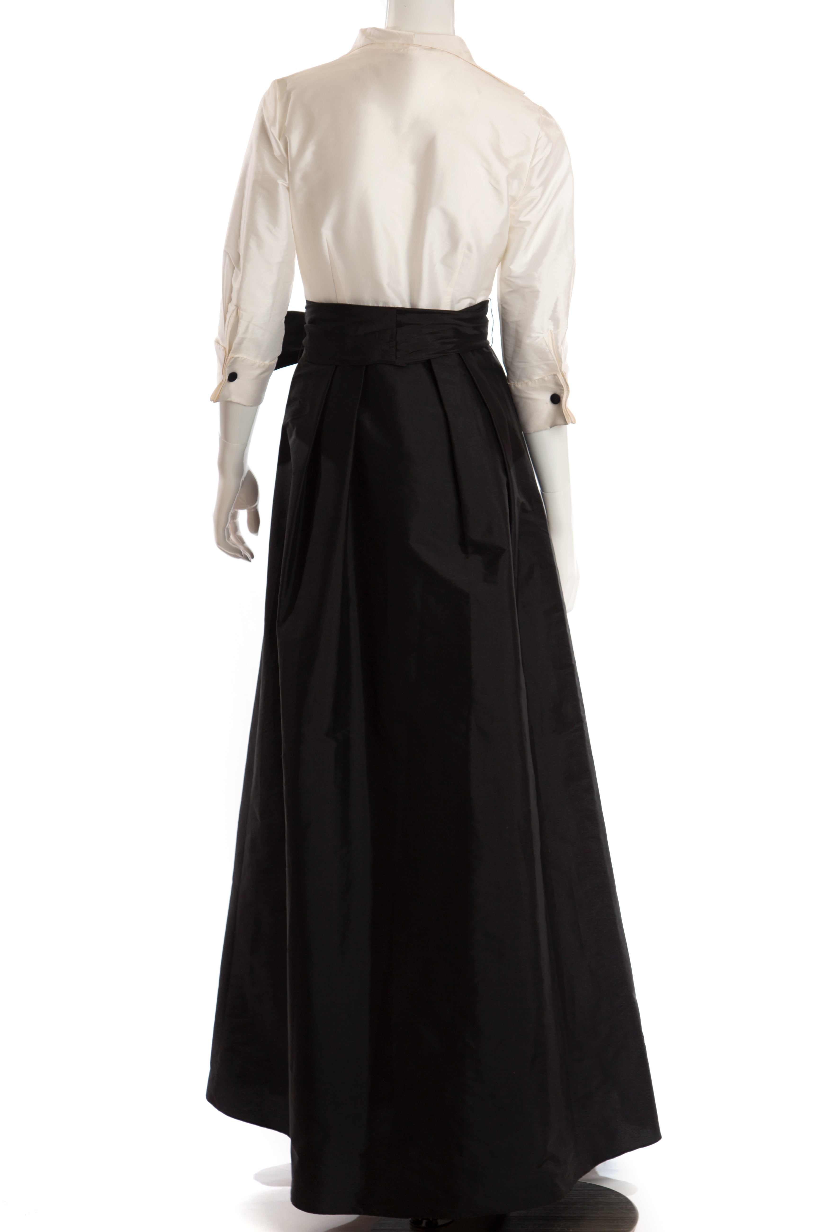 Adrianna Papell - Taffeta Ivory and Black Evening Gown