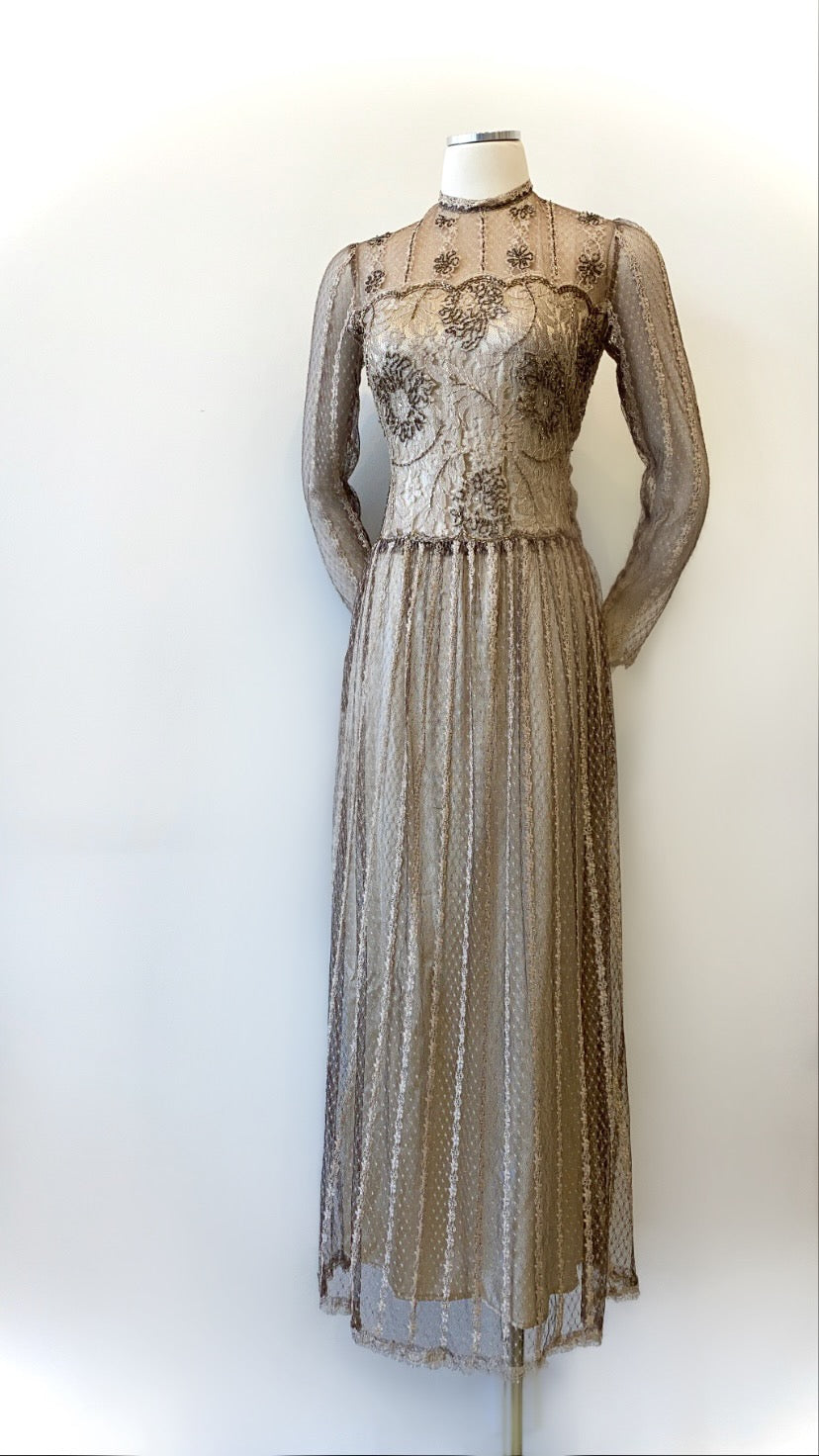 Vintage - Delicately Beaded Fine Lace Evening Gown